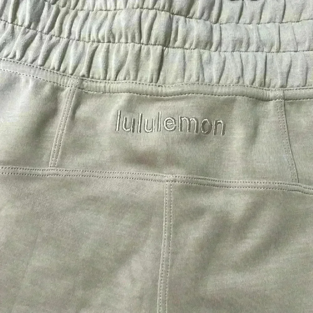 Lululemon women shorts